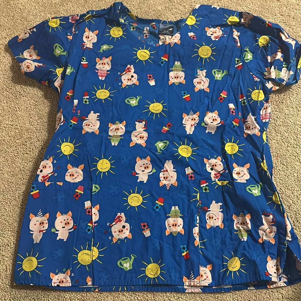 Zoe + Chloe Scrub Top